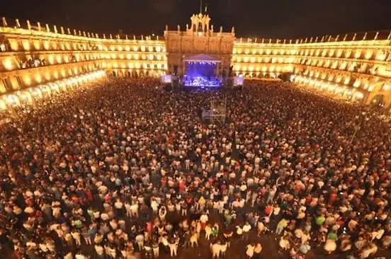 Puerta Zamora, Centro, Wifi, 2 Habitaciones, Parking * 살라망카